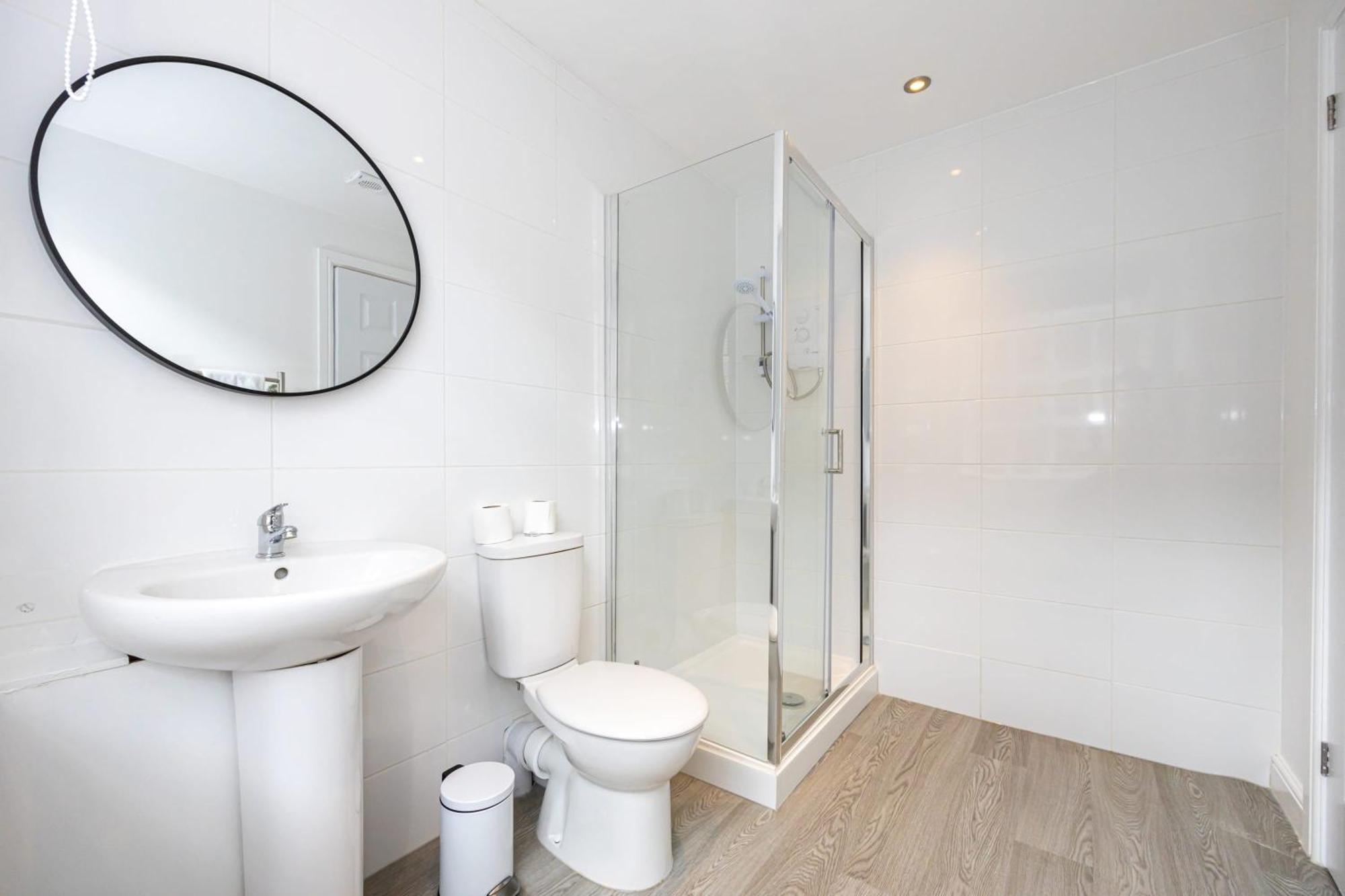 Beautiful 1 Bed 20Mins To Central Manchester Bolton Exterior photo