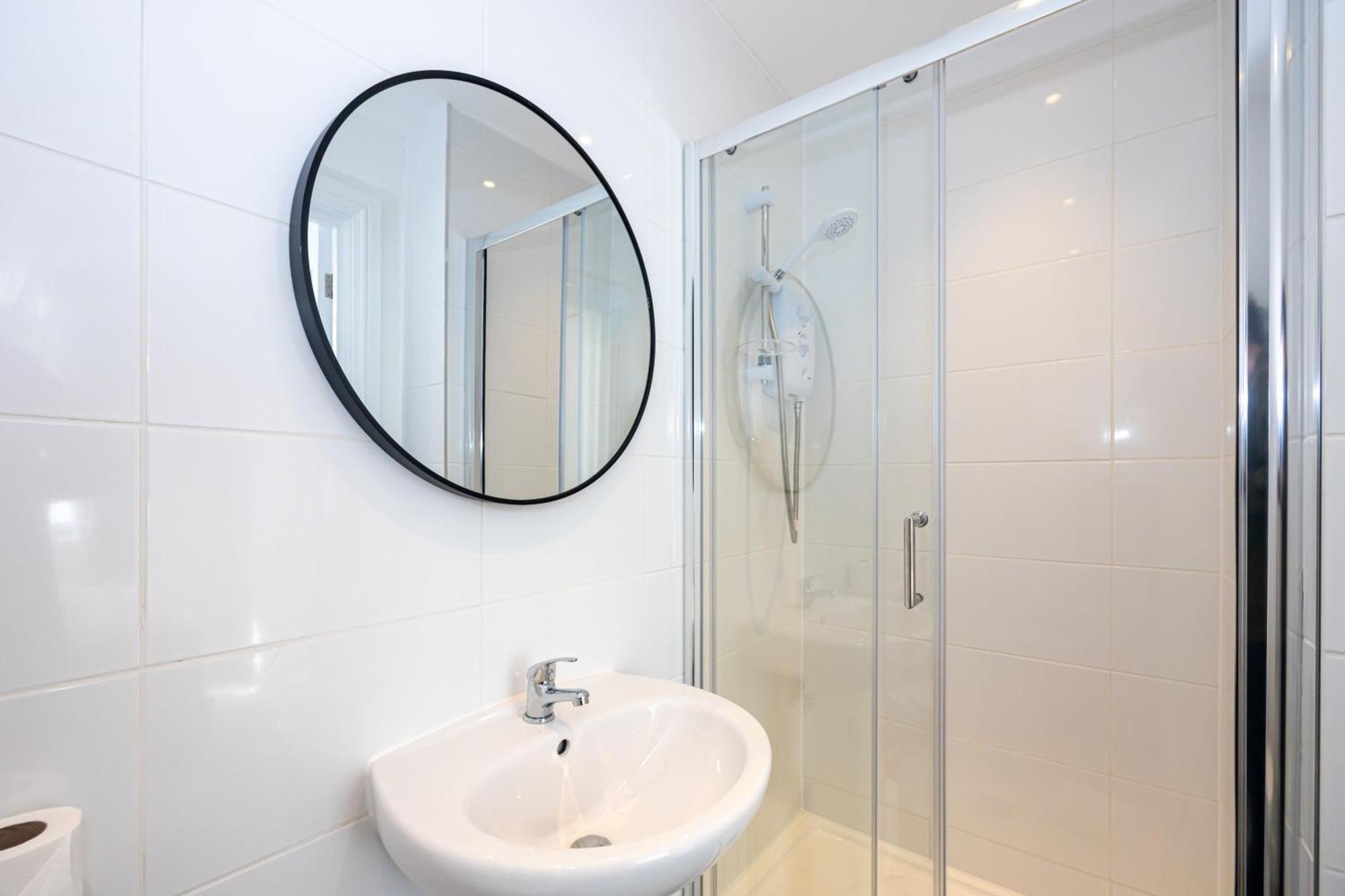 Beautiful 1 Bed 20Mins To Central Manchester Bolton Exterior photo