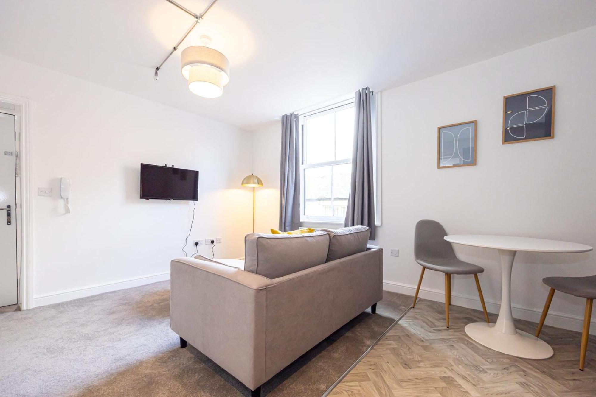 Beautiful 1 Bed 20Mins To Central Manchester Bolton Exterior photo